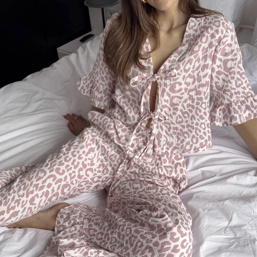 

Cotton Women Leopard Print Pajamas Two Pieces Suits Lace-Up Tops And Wide Legs Pants Ladies Homewear 2024 Causal Print Set