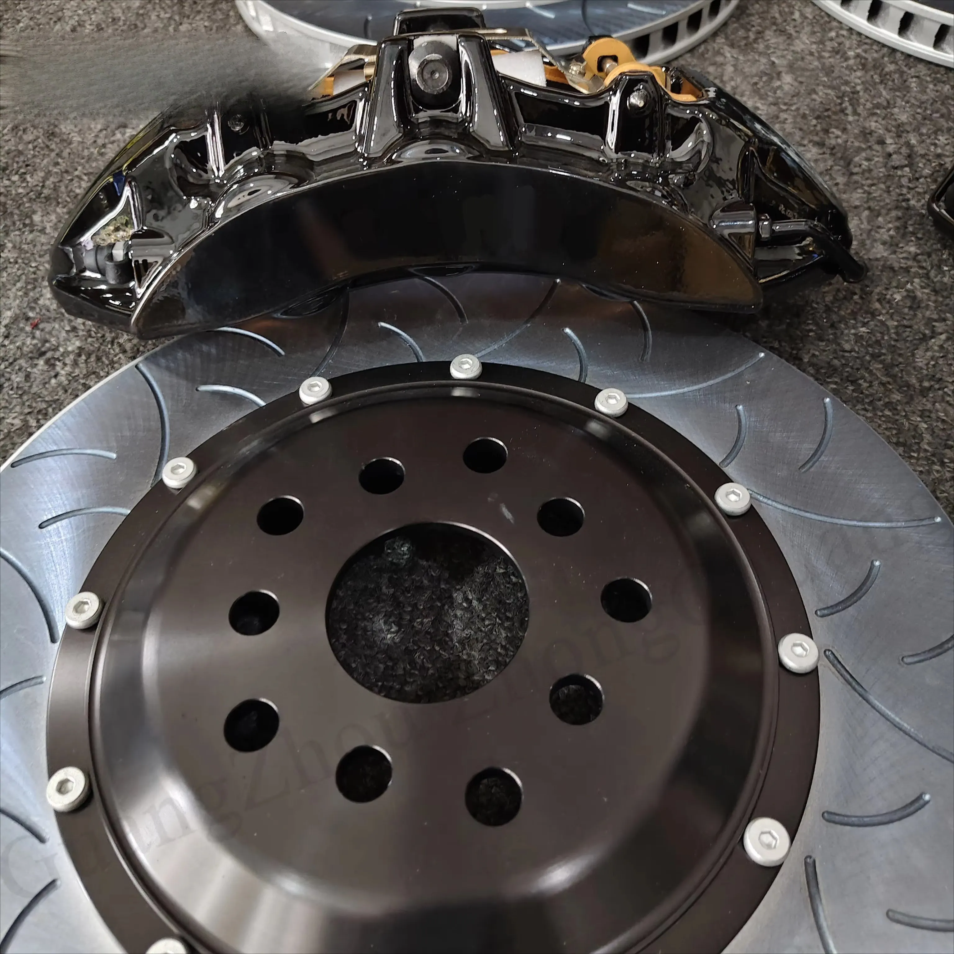 Racing Brake Caliper V6 Rotor Disc Caliper Kit 6 Pistons for  dodge Challenger Landcruiser 2009 Upgrade 2023  R8