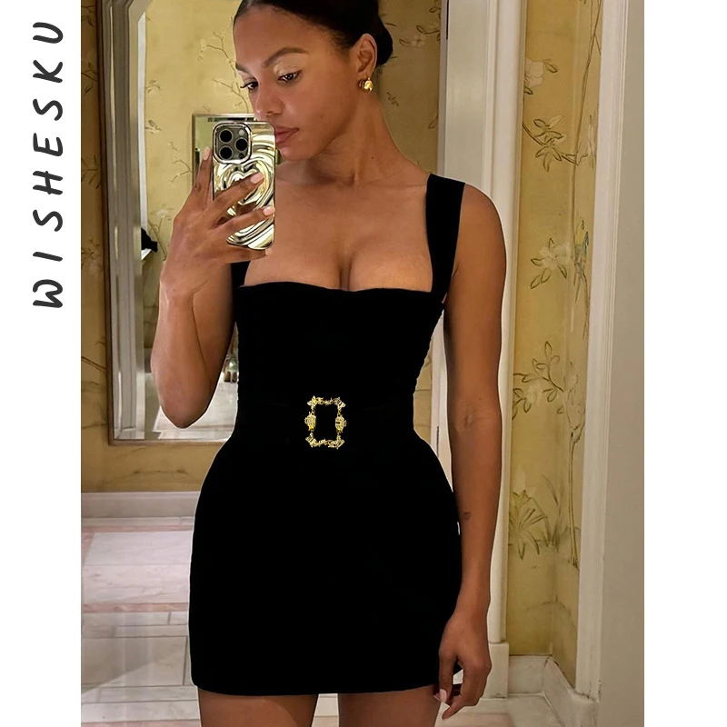 

2024 Summer Sexy Hip Hugging Slim Temperament Metal Belt Vest Mini Dress Women Elegant Low Cut Party Bodycon Dress Club Clothing