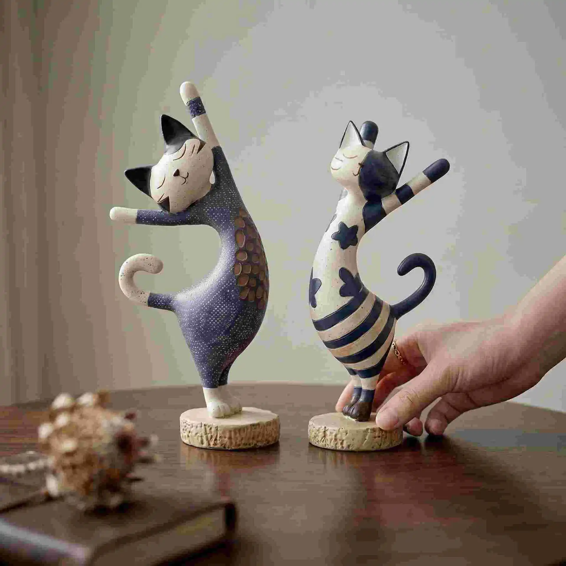 Italian cat decoration ornament living room office high sense retro home art medium ancient style