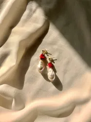 Pearl and red coral earrings