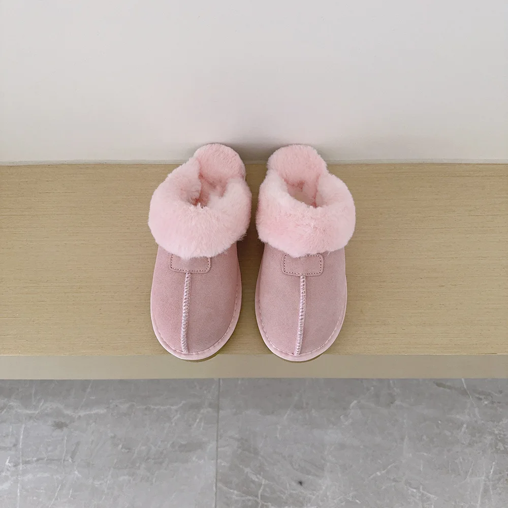 Winterliche Indoor-Beidou-Hausschuhe aus Schaffell und Fell für Frauen und Kinder. Weiche Hausschuhe mit flachem Absatz für den Außenbereich. – Detail 21