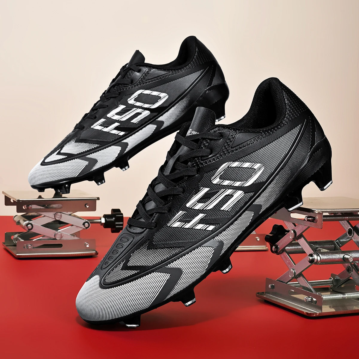 Low-Top Football Sh… - image