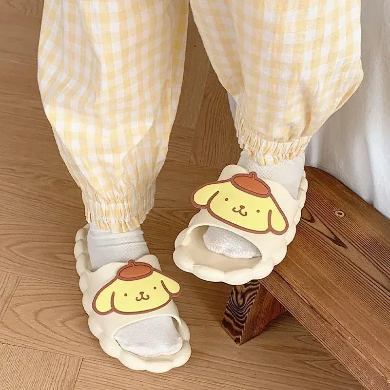 Novo sanrio kawali pompompurin chinelos casa sapatos sola macia banhar sandbeach originalidade ins dos desenhos animados bonito presente de aniversário para meninas