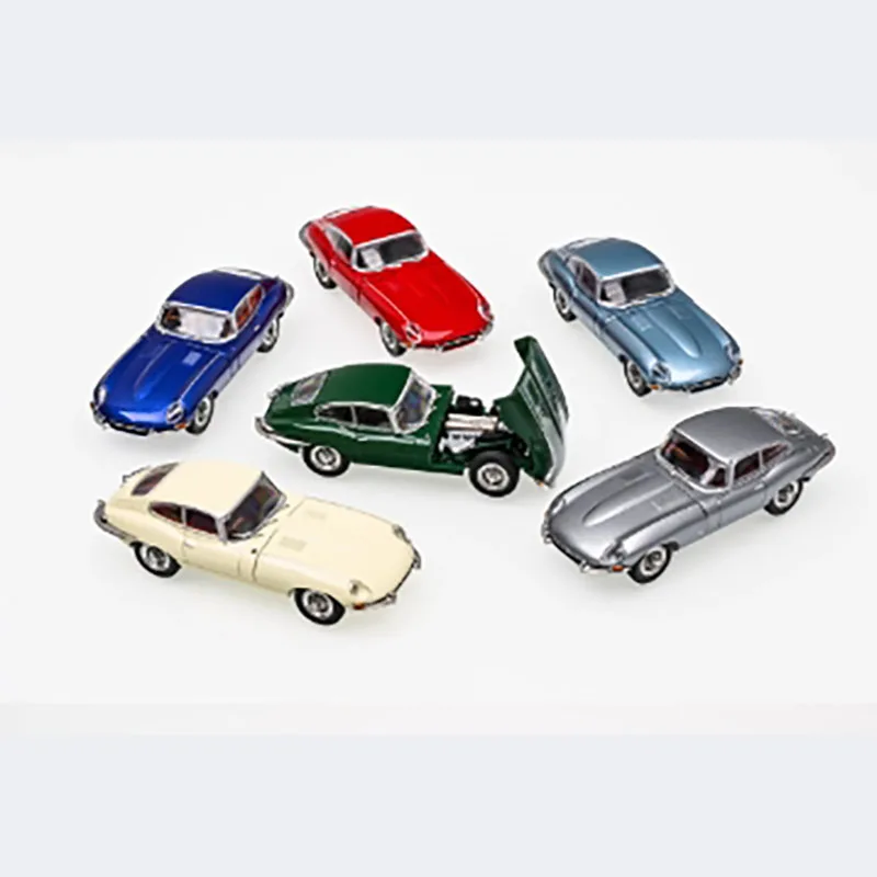 4R-787 GFCC 1/64 ジャガー E-type Coupe 1961 GFCC 1:64 Scale 1961 Jaguar E-Type Open-cover Version Alloy