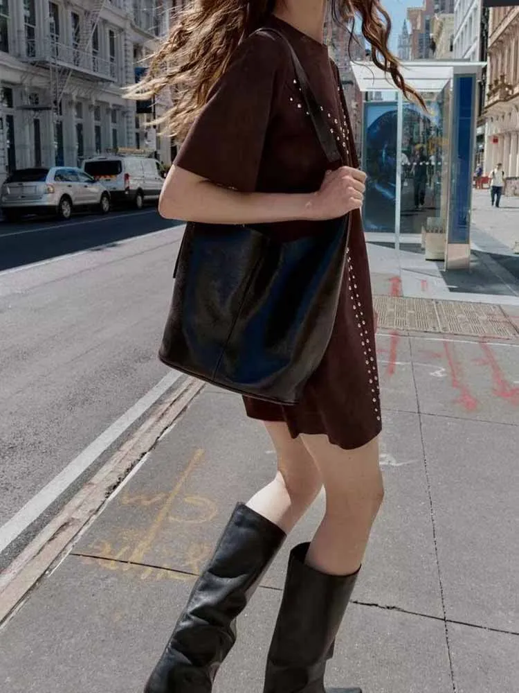 النمط الأوروبي والأمريكي الخريف الوافدين الجدد فستان نسائي بسيط عصري وعصري مع نسيج الصوف وتفاصيل برشام #2