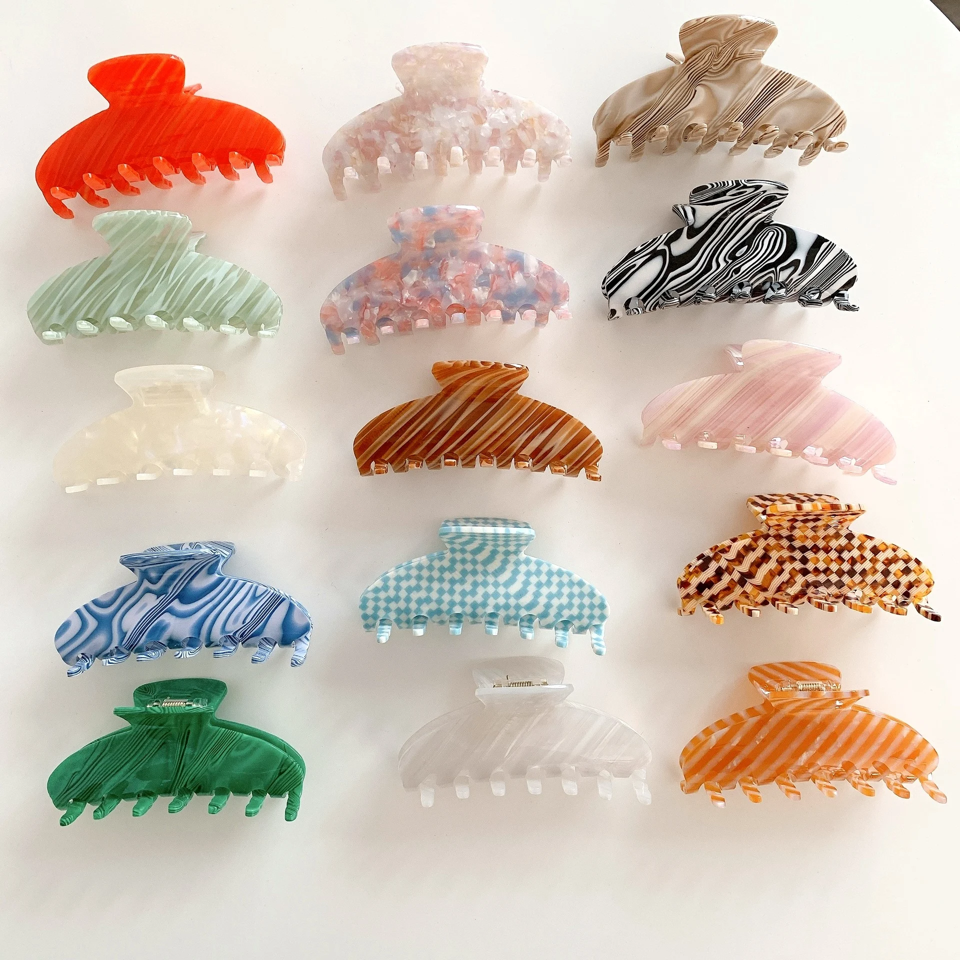 Trendy INS Multicolor Acetate Stripe Geometric Bath Hair Clip Texture Summer Claw Women Girls Jewelry Hair Accessories New 2022