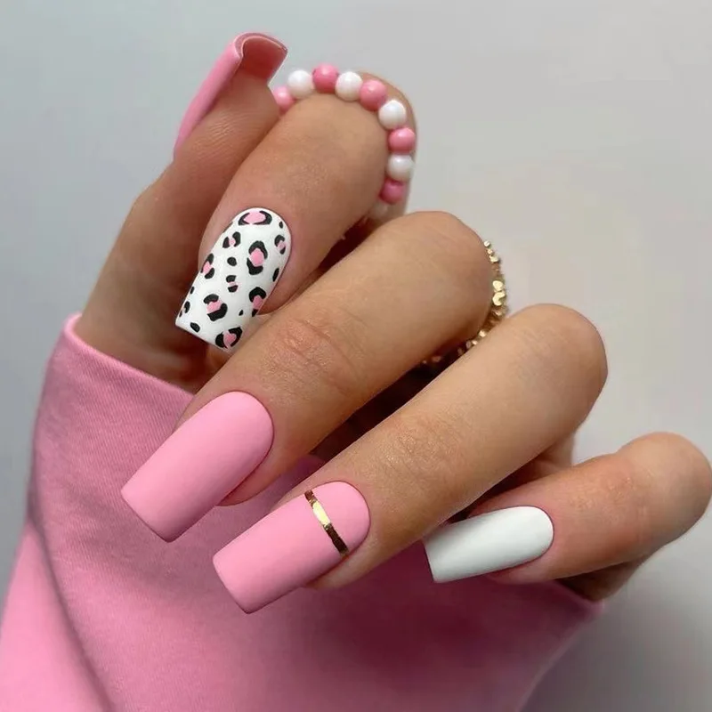 

24Ps/Set Pink Matte French Fake Nails Leopard Artificial Acrylic White Press on Nails Square Head Coffin Wearing False Nails Art