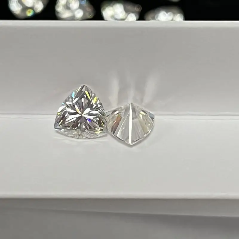 

Wholesale Trillion Cut Moissanite Loose Stone D Color Making Fine Jewelry