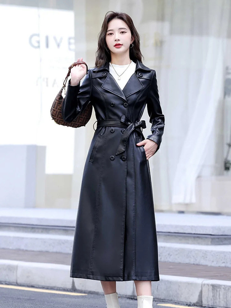 เสื้อโค้ทกันลมผ้าฝ้ายผสมหนังสำหรับผู้หญิง รุ่นยาวคลุมเข่า ฤดูใบไม้ผลิ 2025 ความยาวปานกลาง ดีไซน์เหมาะสำหรับการเดินทาง