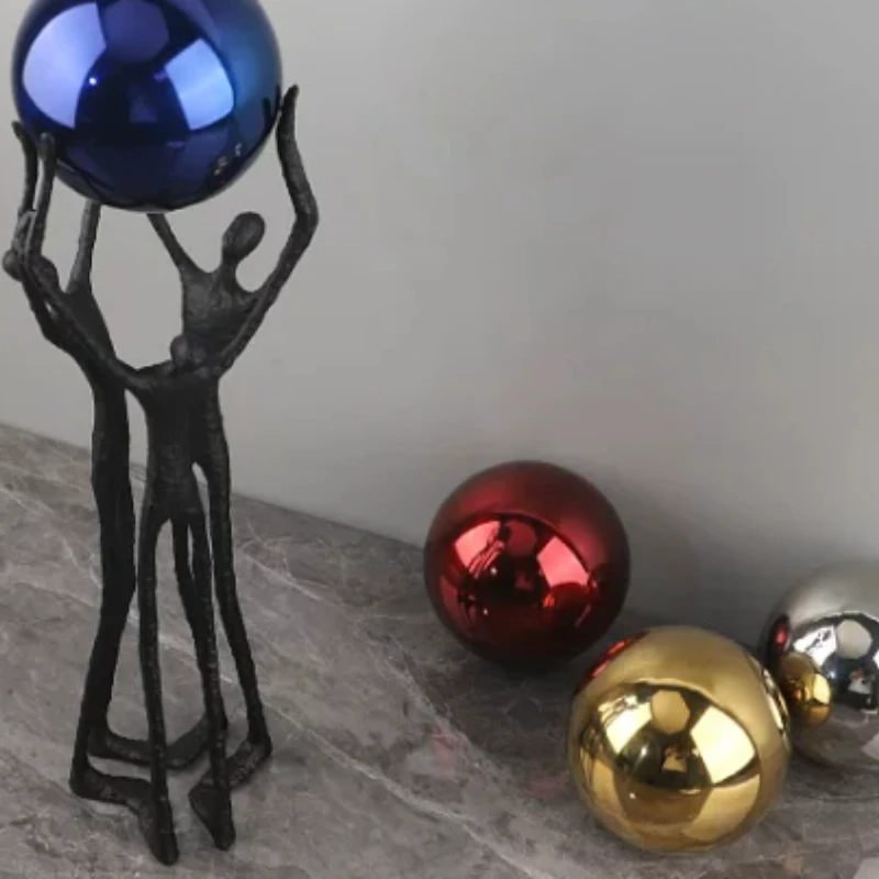Metal Handicrafts Simulated Human Figure Sculpture Golden Ball Ball-bearer Figurine Metal Figurine Home Decoration Accessories