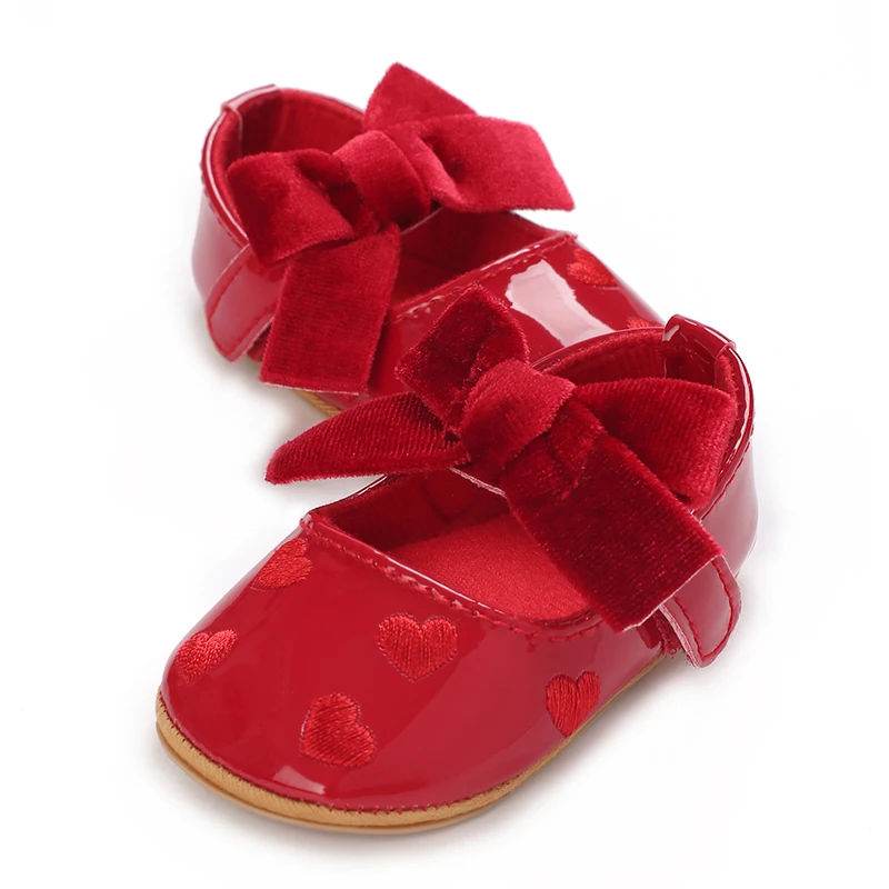 PU Leather Bowknot Baby Girls Shoes Cute Moccasins Heart Soft Sole Flat Shoes First Walkers Toddler Princess Footwear Crib Shoes