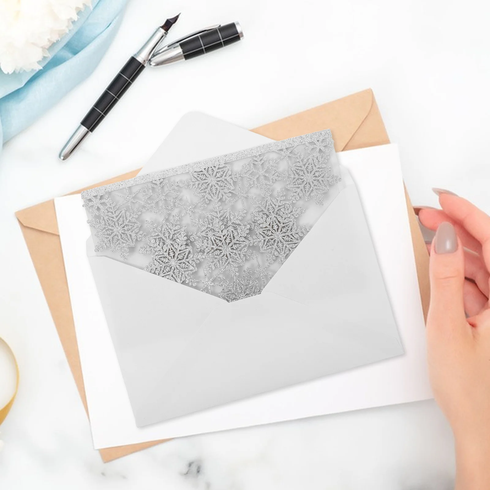 

10Sets Bridal Shower Invitation Cards Glittered Snowflake Design Silver Wedding Invitations with Envelopes for Christmas Winter