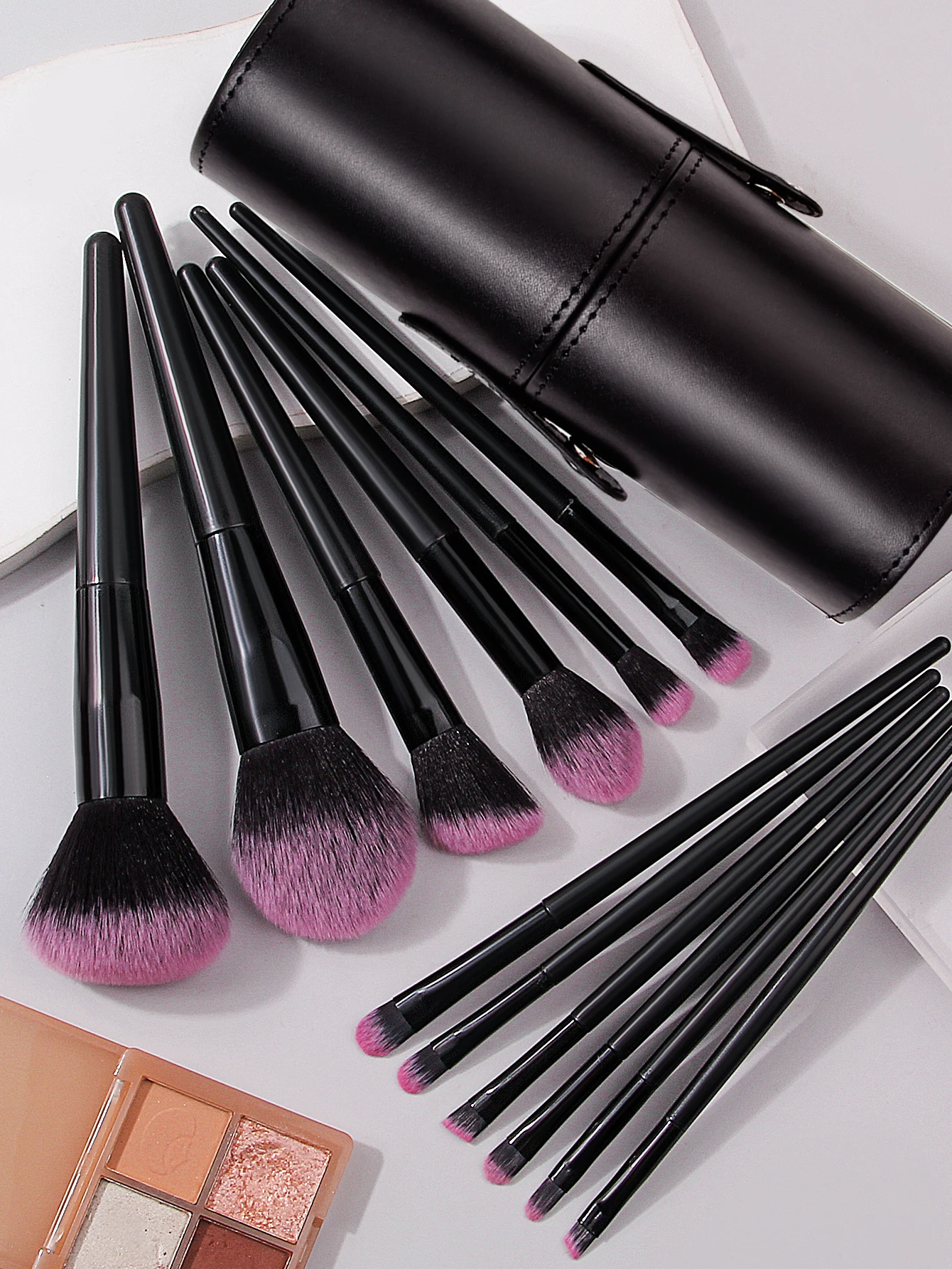 19PCS set of 12 makeup brush sets +3pcs triangular powder puff +3pcs non-powder makeup egg +1pcs makeup brush storage bucket