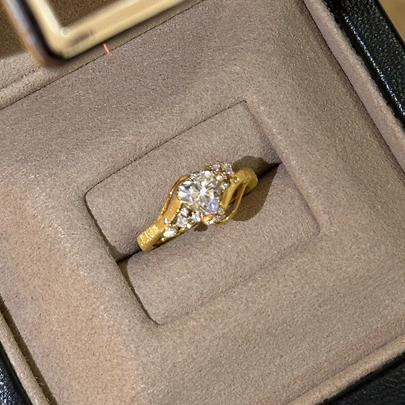 

Модное волнистое матовое кольцо с бриллиантом в горошек, легкие роскошные антикварные золотые поделки, кольца в форме сердца для женщин, банкетные украшения, подарки