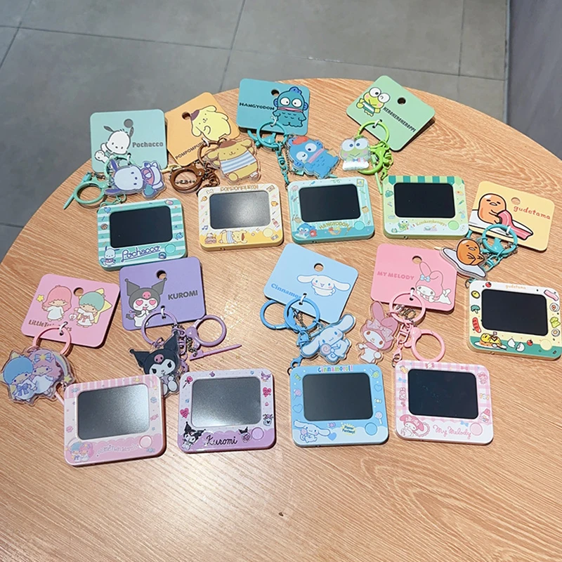 Kawaii Tech Accessories - Oryginalny breloczek Sanrio Hello Kitty Kuromi