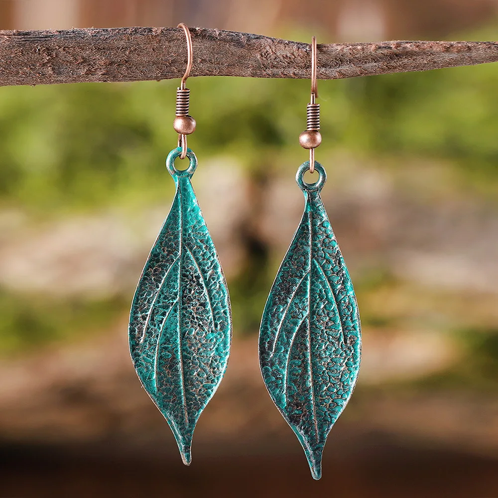 accessoires-diy-boucles-d'oreilles-en-alliage-bleu-feuille-style-retro-et-antique-nouveau-design-en-forme-de-feuille-tendance-transfrontaliere-europe-amerique