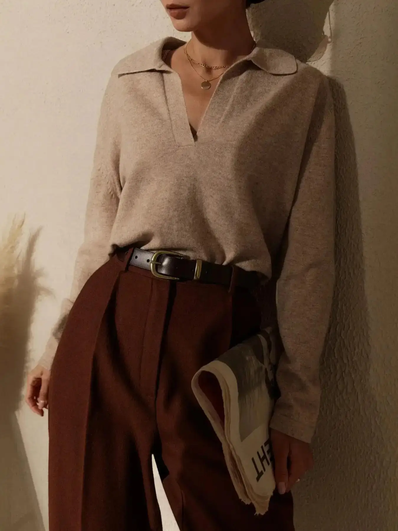 2026 AUTUMN WINTER WOMEN'S NEW FRENCH CASUAL LAPEL SWEATER, RETRO COMMUTE SOLID COLOR V NECK VERSATILE KNIT SWEATER
