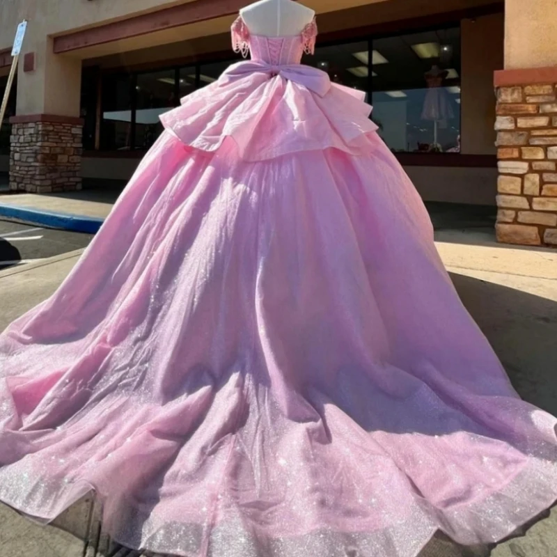 

Настоящие блестящие розовые платья для квинсеаньеры для девочек 15-16 лет, с кристаллами, жемчугом, кисточками, бантом, пышные, для выпускного вечера, нарядные, для торжеств, на заказ