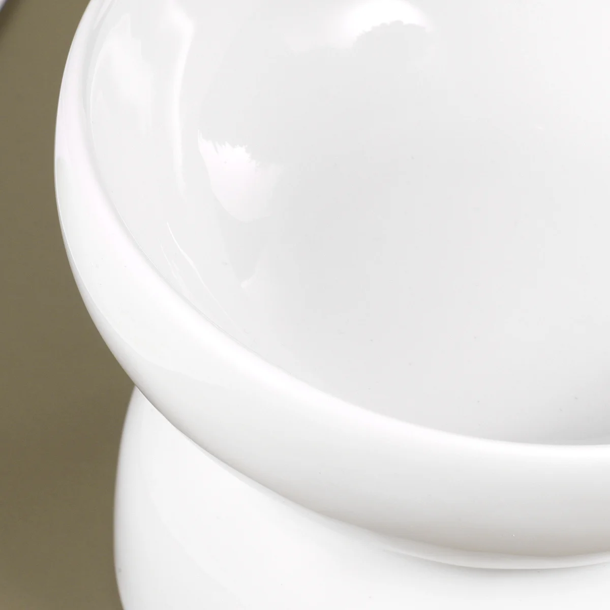 

Size S White High Feet Pet Feeder Ceramic Bowl Lightweight Portable Design Reduces Breakage Risk Dog Cat Food Dish