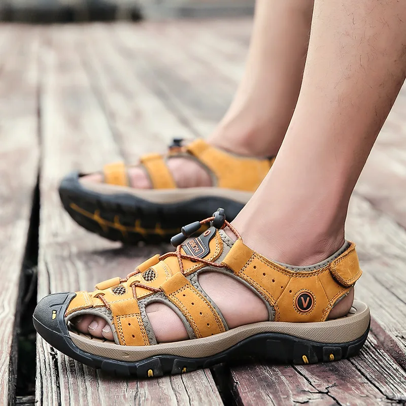2026 New Hollow Men Sandals Mesh Breathable Shoes Beach Men\'s Slippers Comfortable Non-slip Trendy Casual Men\'s Sneakers Sandals