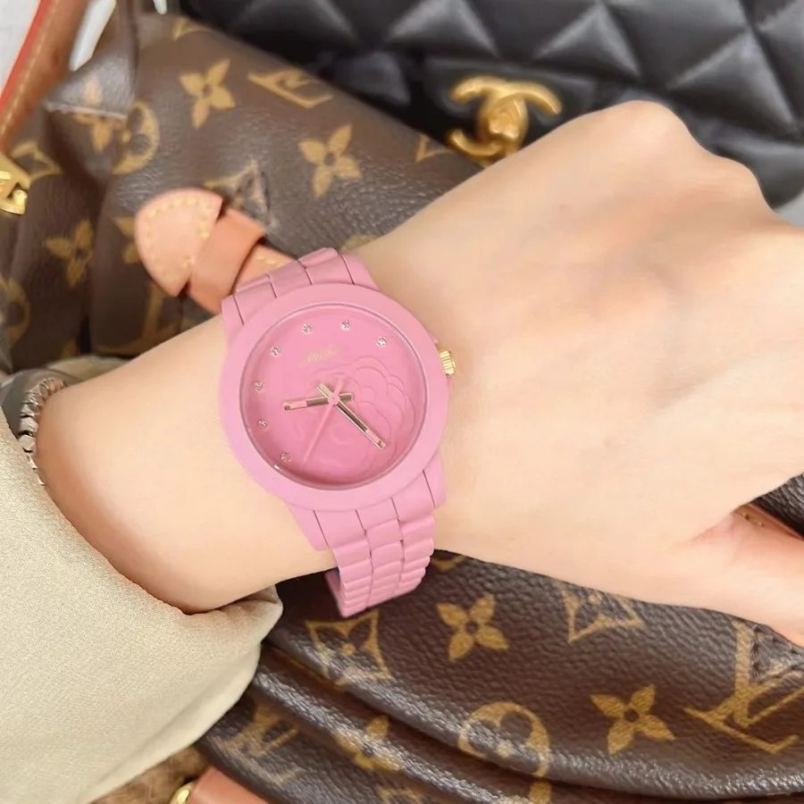 여성용 우아한 레트로 트렌드 캔디 컬러 시계, 학생 시계, 생일 선물, 클래식 심플, 자동 방수 쿼츠, 신제품