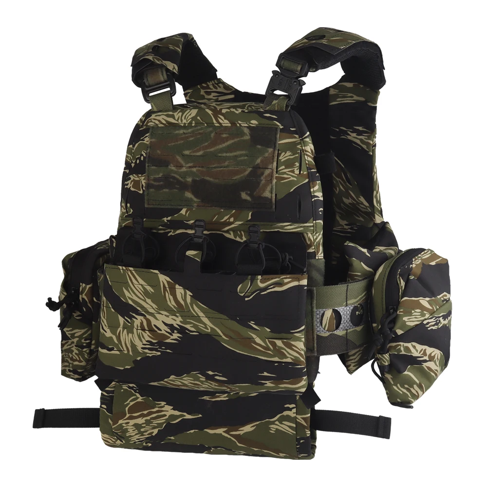Tactical Vest Ferro Style Plate Carrier V5 FCPC Stripes with Side Pockets, Triple Magazine Pouch, Roll 1 IFAK Trauma Pouch