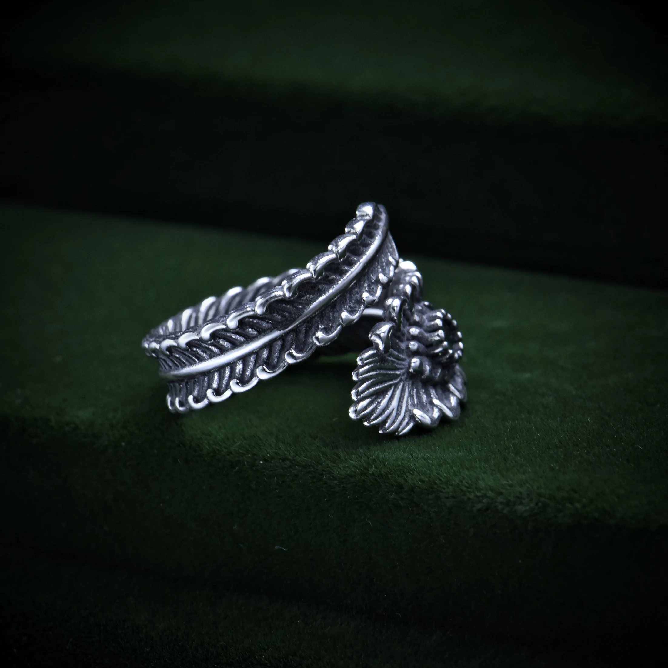 S925 sterling silver feather ring for men and women seiko stylishfashion thai silver retro distressed punk jewelry