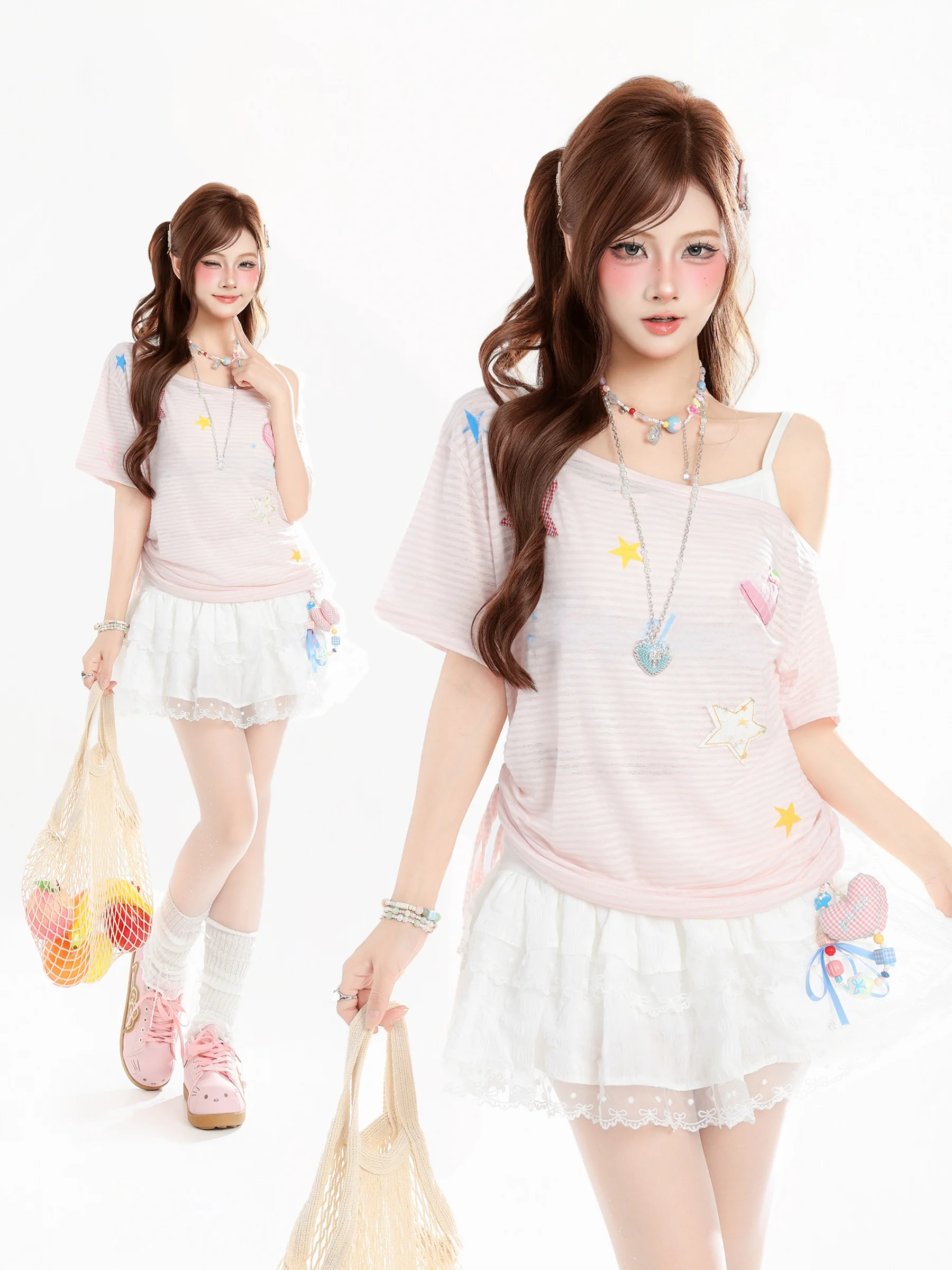 

Летний женский комплект из двух предметов: футболка с коротким рукавом в полоску с вышивкой звезд и свободный топ на бретельках в корейском стиле