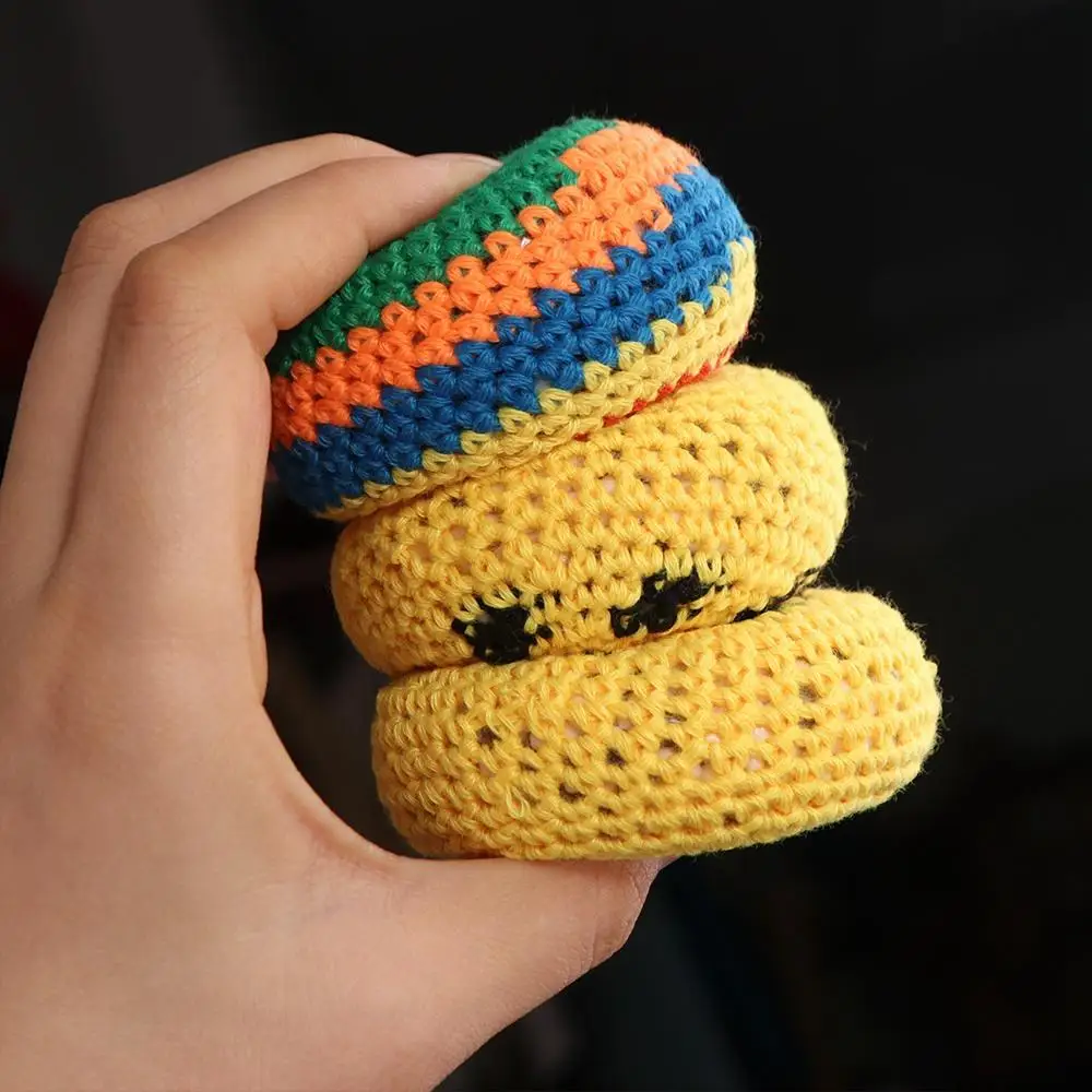 3 pezzi palline da giocoleria colorate sfera di colore casuale bambini giocattoli da esterno giocattoli sportivi fatti a mano palline pom-pom lavorate a maglia gioco divertente