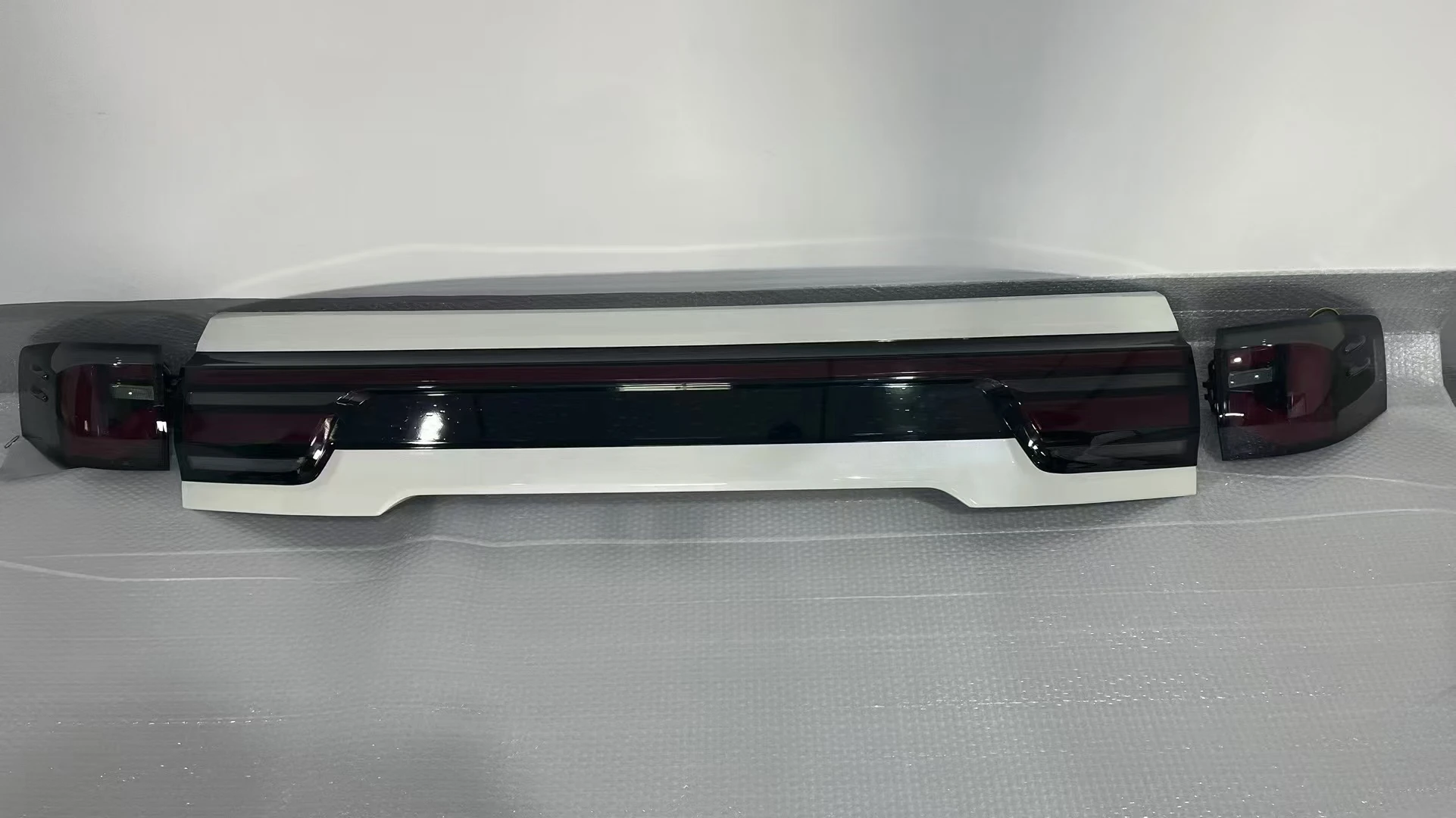 Body Kit LED Rücklicht Rücklicht für TOYOTA LC300