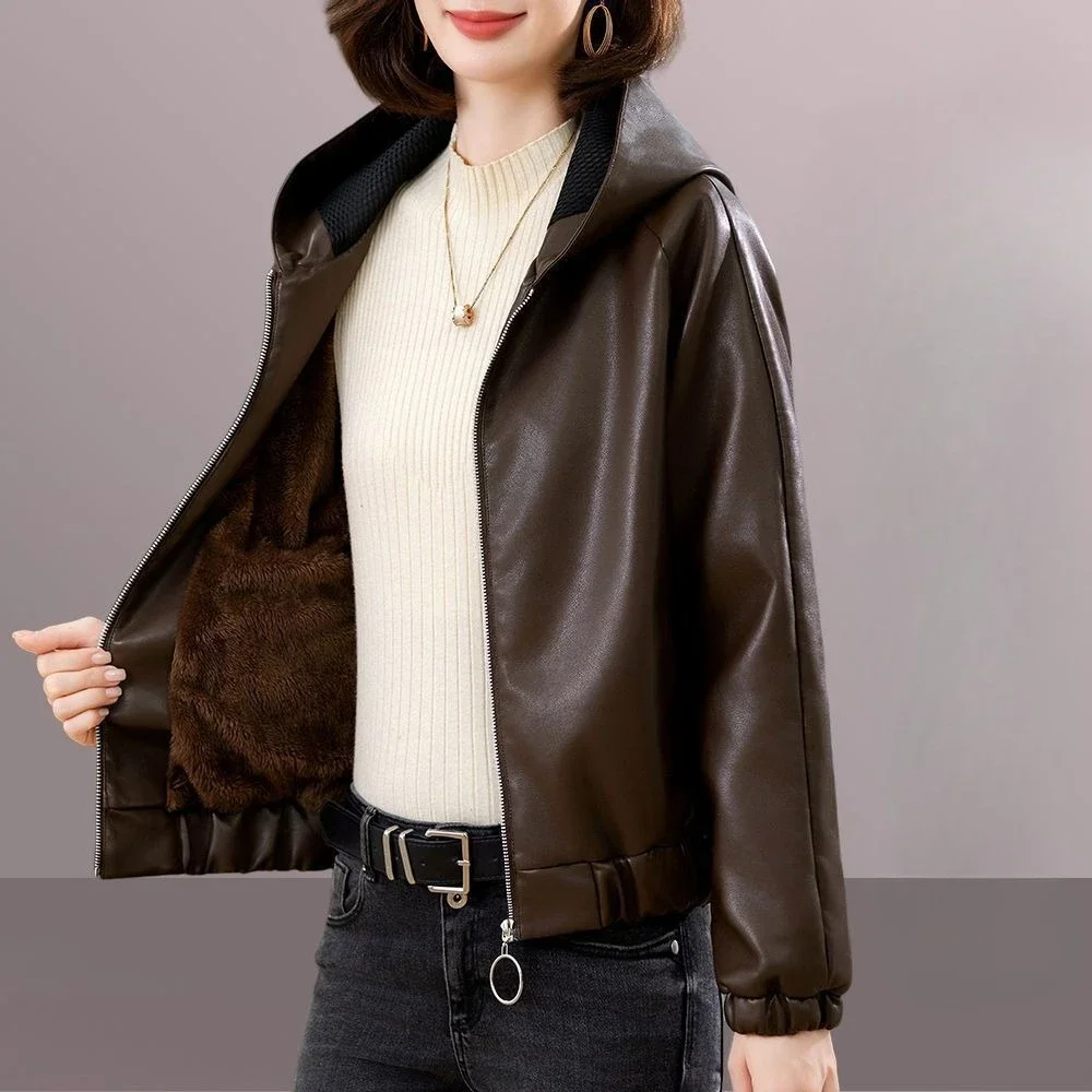 Fleece leather jacket women's new winter fur integrated loose and thin short leather jacket