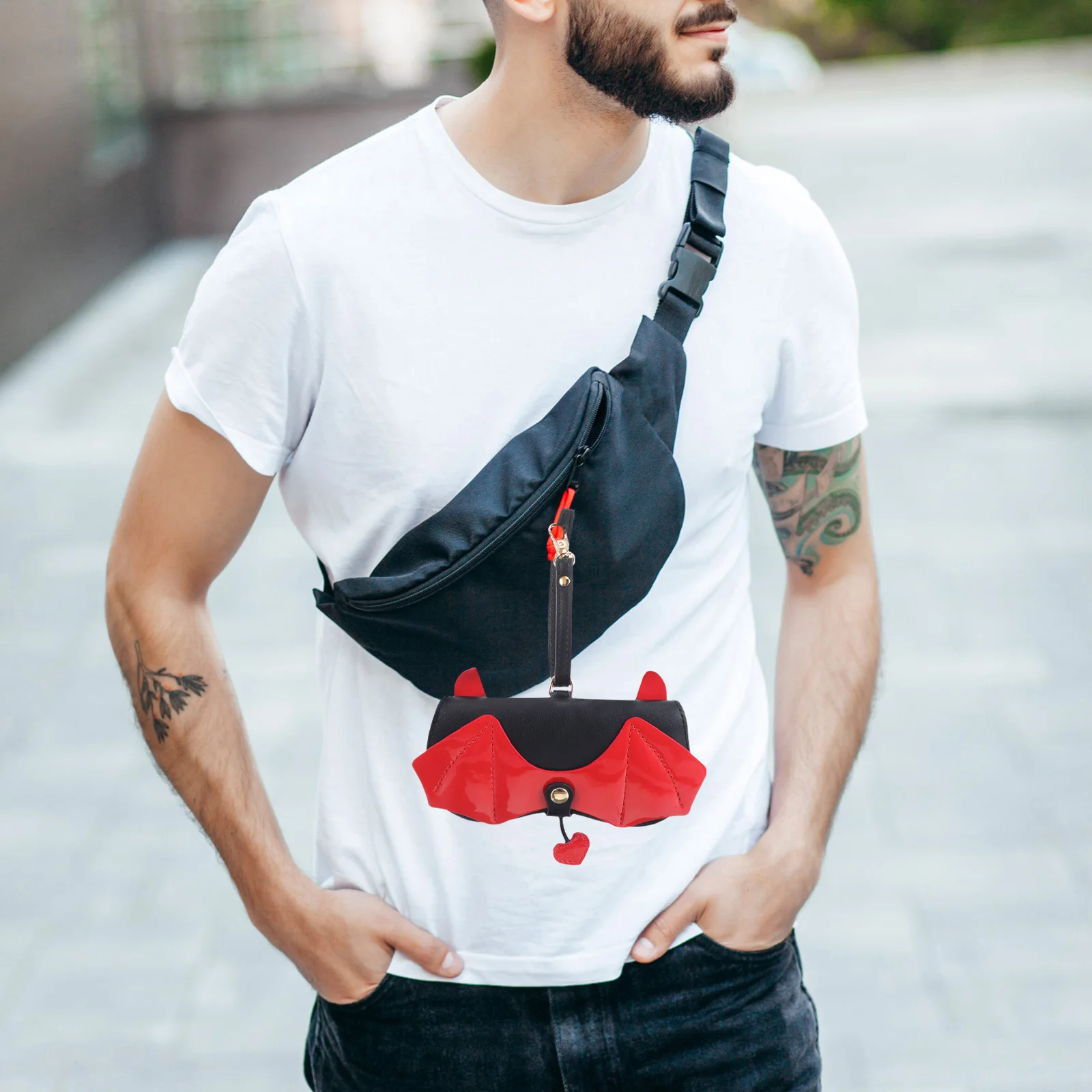 

Portable Glasses Case Hanging Eyeglass Pouch Protective Sleeve Soft Stylish Accessory Glasses Pouch Sunglasses Case