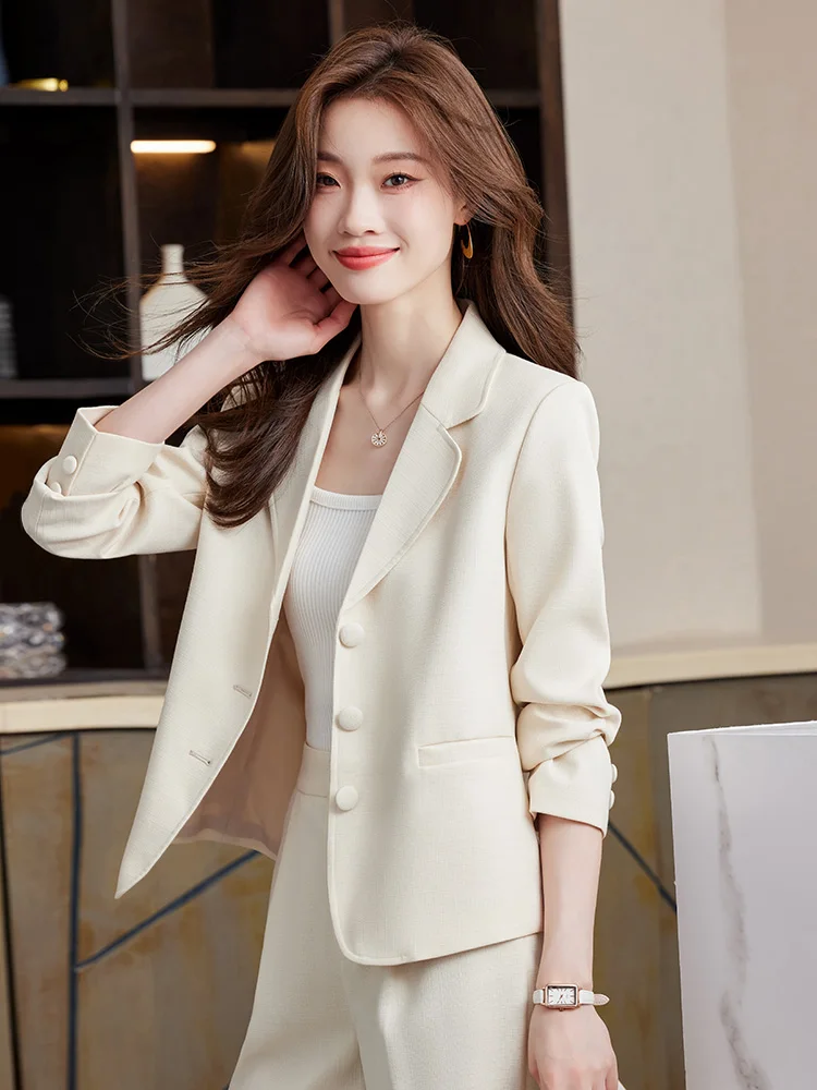Beige Women's Suit Jacket 2026 New High-End Street Style Short Autumn Winter Small Size Suit Set Fashionable Commute Style