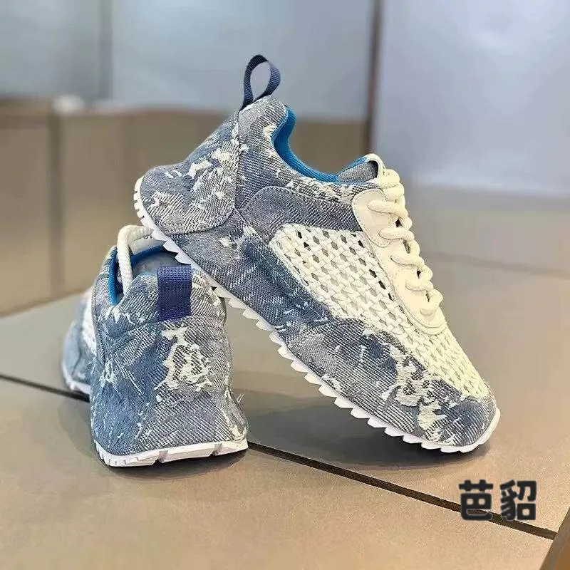 Men's Low-Top Sports Shoes Breathable Mesh Thin Sole Patchwork Running Shoes Hollow out Trendy Dad Cool Shoes Summer Slip-On