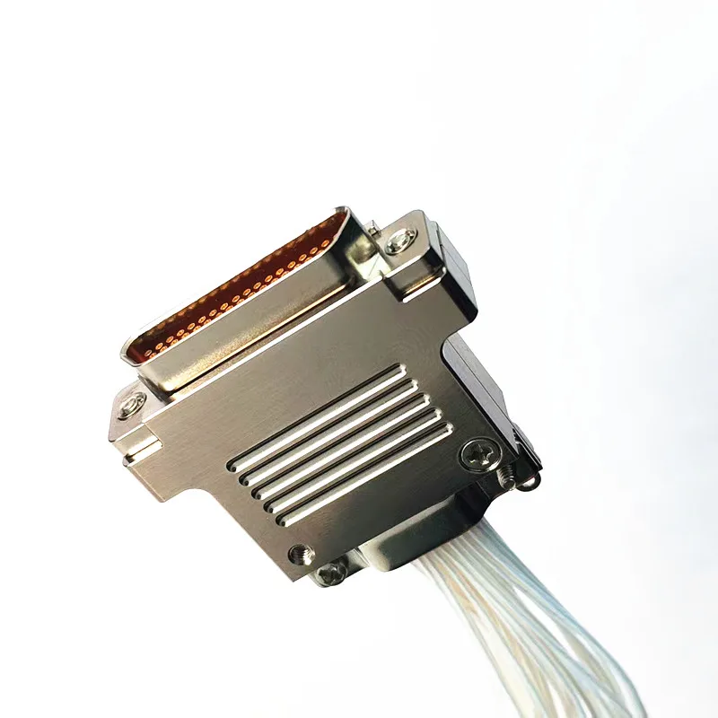 Receptáculo Micro Rectangular de 51 Pines con Paso de 1.27 mm y Arnés Personalizado, Conector Micro D