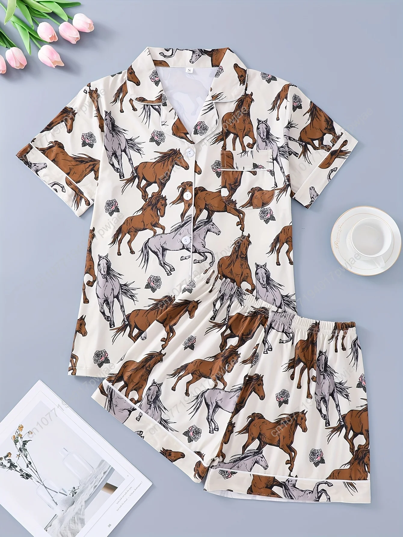 

Lightweight Polyester Women's Horse Print Pajama Set - Casual Summer Short Sleeve Button-Up Shirt & Shorts, Animal Pattern Sleep