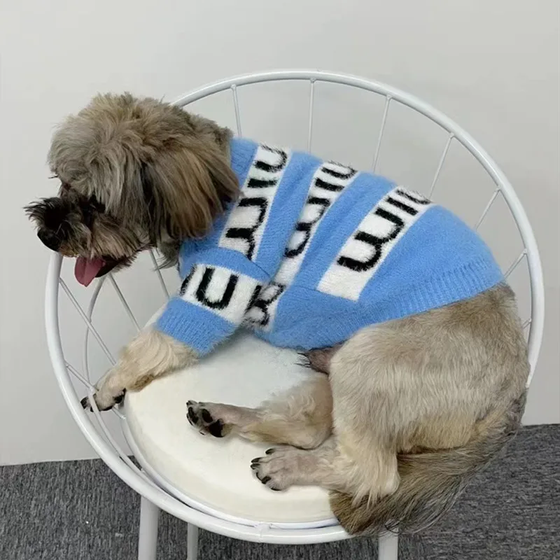 Autumn and Winter Warm Dog Cat Sweater Small and Medium Thickened Warm