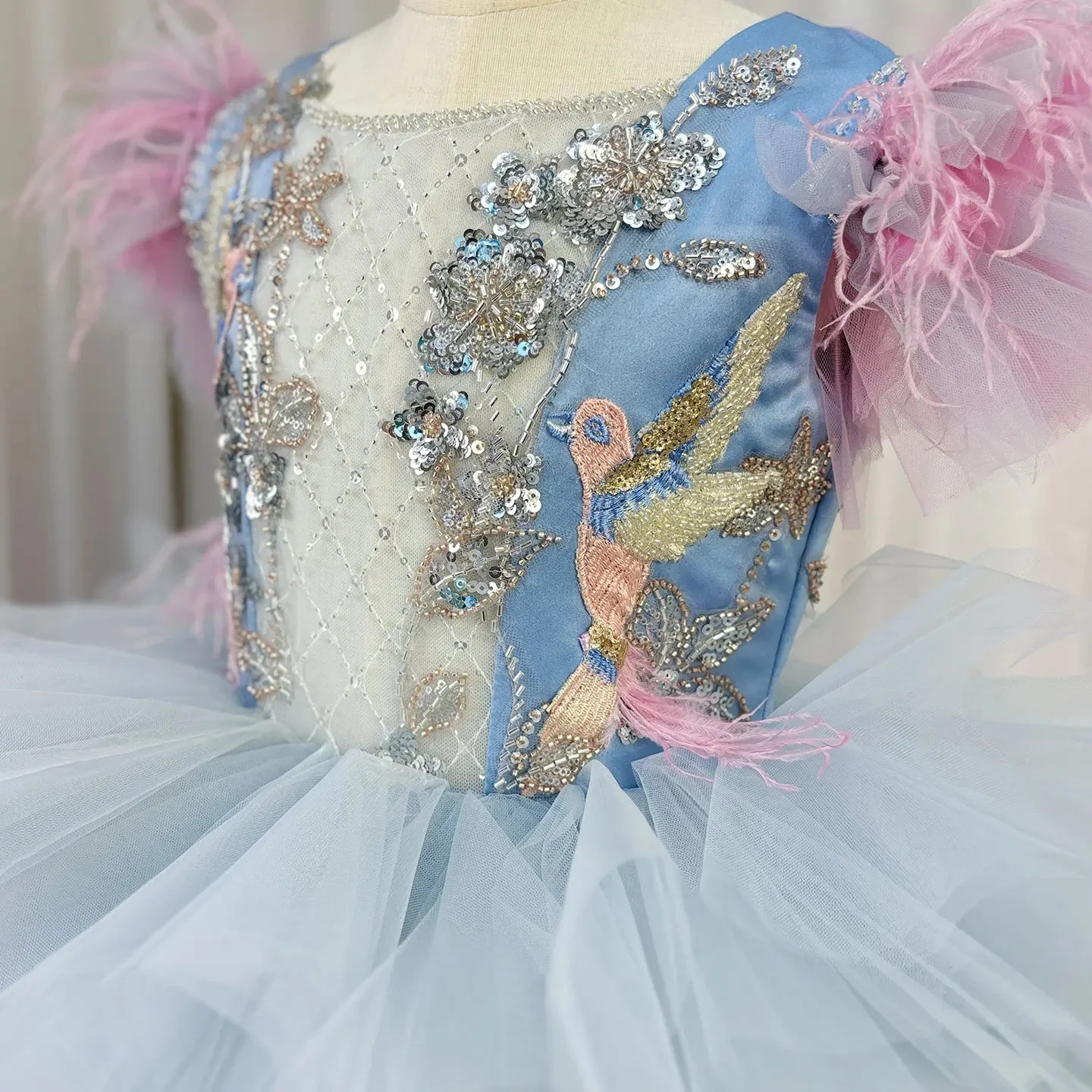 Многоярусные платья с цветочным узором для девочек по индивидуальному заказу на свадьбу, расшитые бисером и блестками, великолепное платье принцессы для дня рождения, торжественных мероприятий