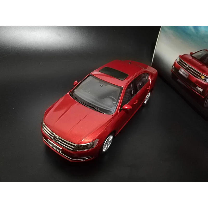 1/18 Scale New Lavida Alloy Car Model Collection Ornaments