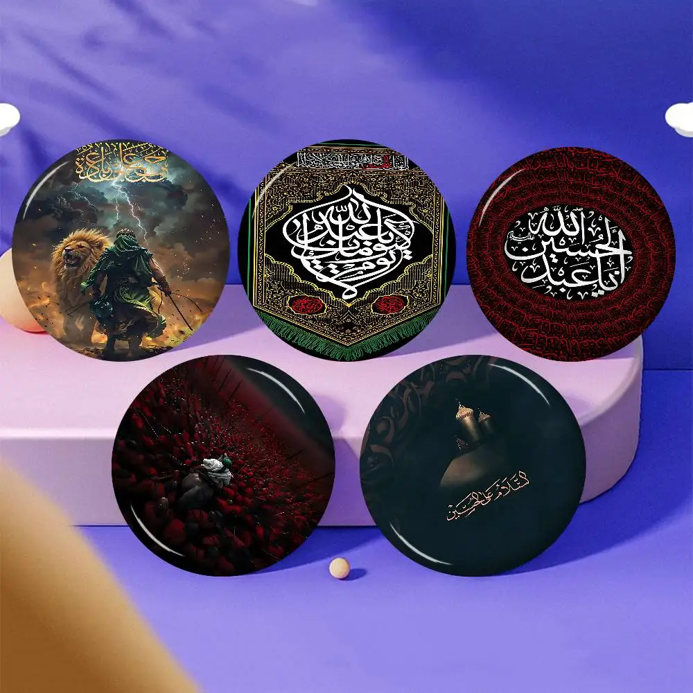 Broches Redondos con el Slogan 'I-Imam H-Hussain Shia Ali', Broches Creativos para Mochilas, Decoración de Ropa, Joyería de Moda con Dibujos Animados, Regalos