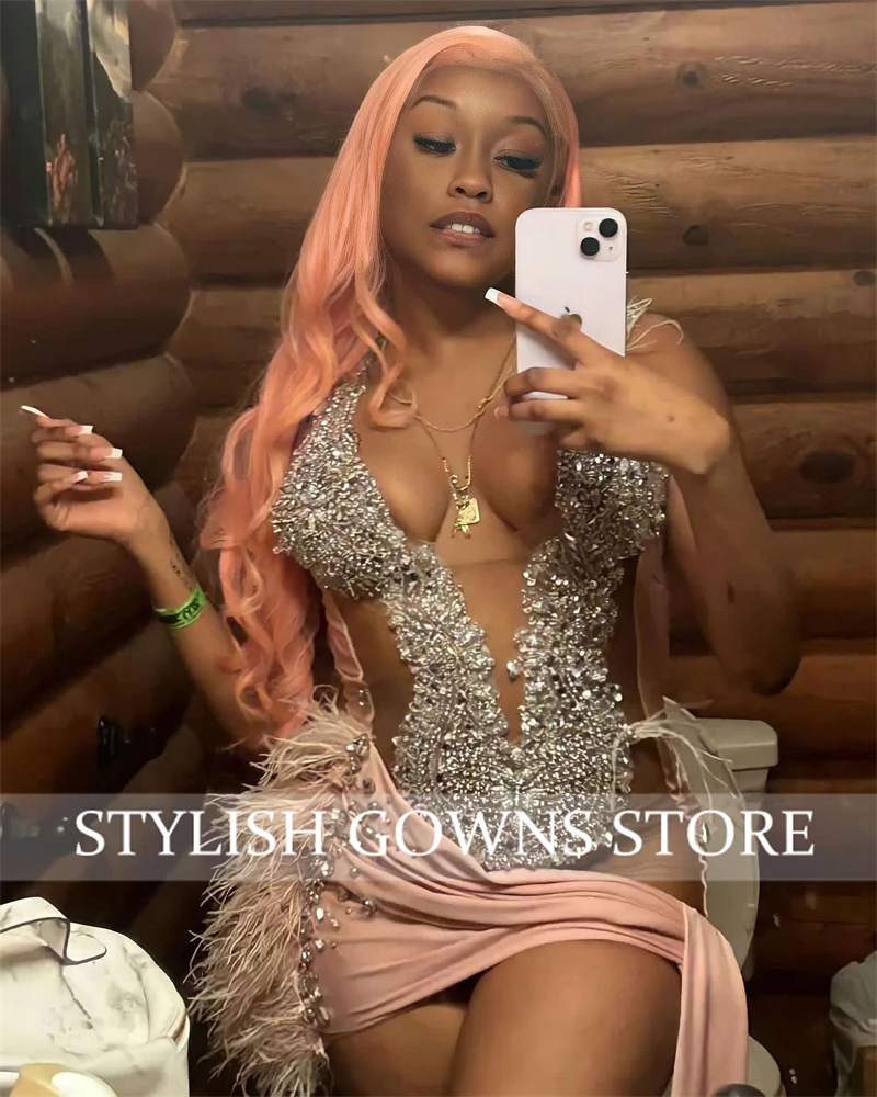 Pink O Neck Beaded Crystals Short Prom Dresses For Black Girl Feather 2024 Birthday Luxury Dress Graduation Gown With Side Train