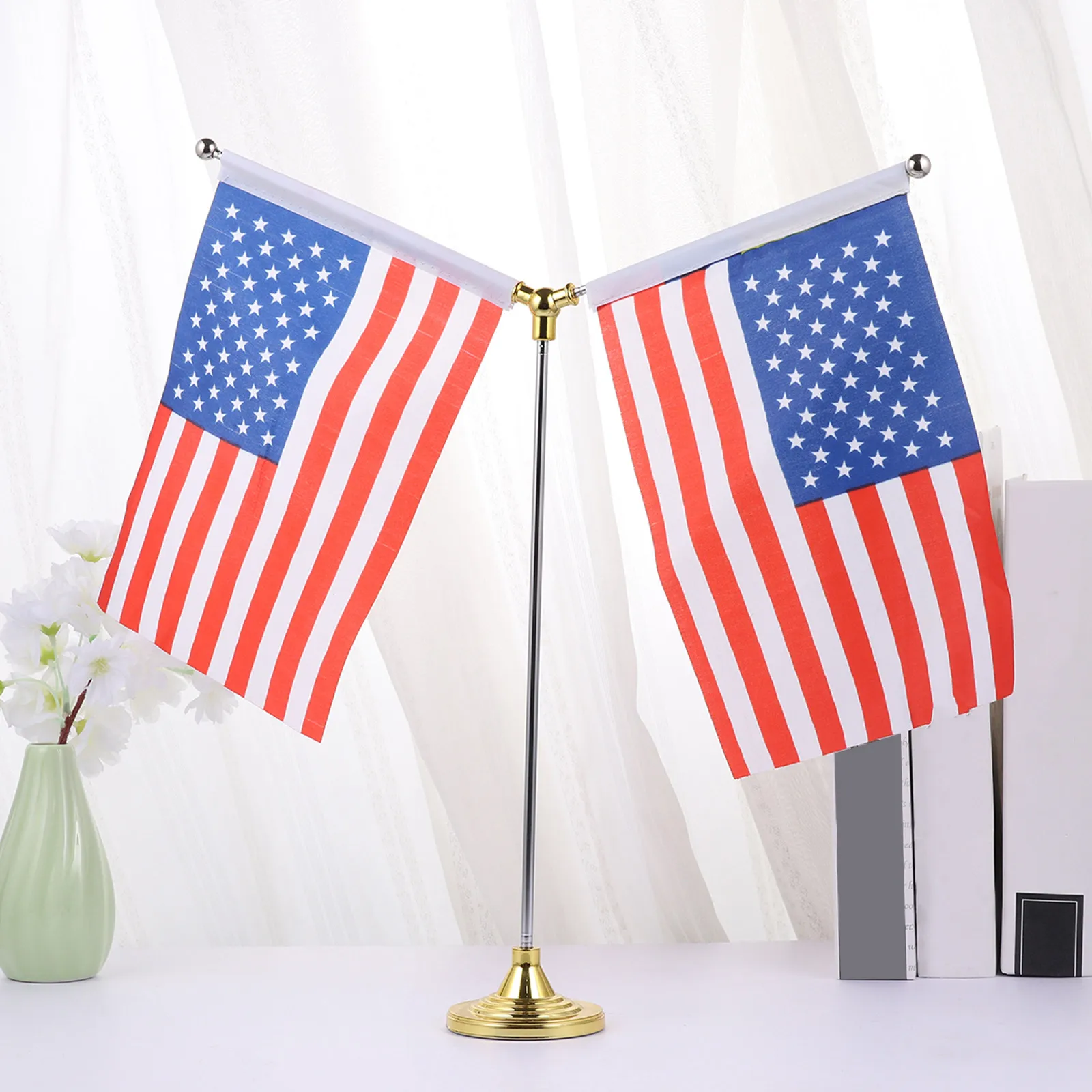 1Pcs 21x14cm Us Flag Table Banner for Desk Office Home Decoration Polyester Mini Flag with Stable Gold Base Uv Resistant Vivid