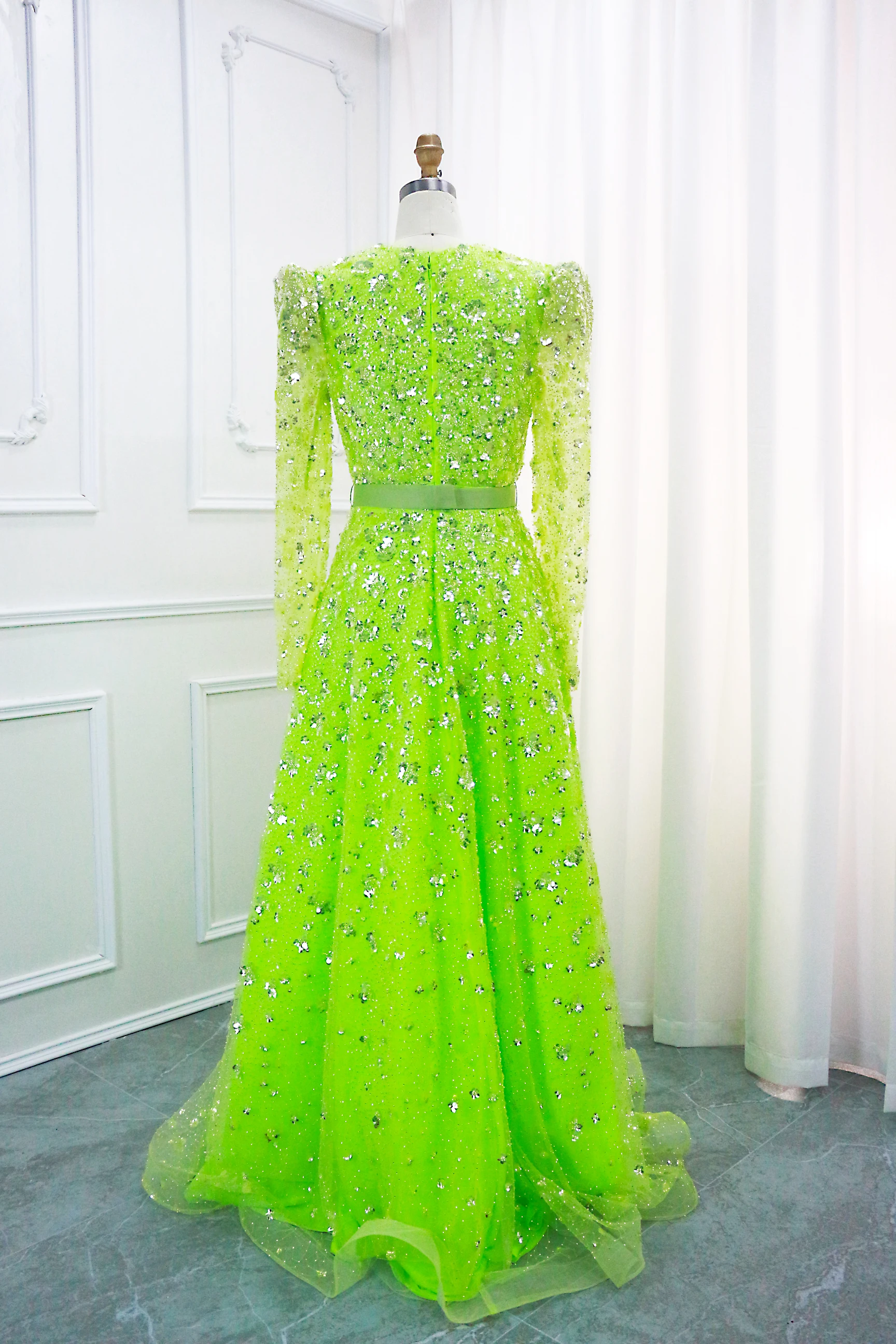 Hot Sale Muslim Green A Line Evening Dresses Luxury Sleeves Beaded Prom Formal Gowns 2024 For Women Party with Best Price