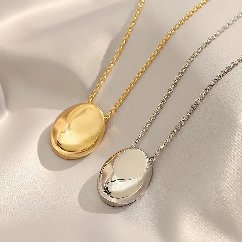 New Fashion, Light Luxury, Individually Exaggerated Titanium Steel Oval Pendant Necklace Women\'s Long Sweater Chain 2023