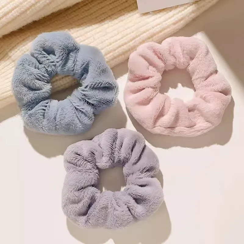 Warm Soft Velvet Hair Scrunchies Furry Hair Band for Women Girls Ponytail Holder Hair Rubber Band Hair Ties Hair Accessories