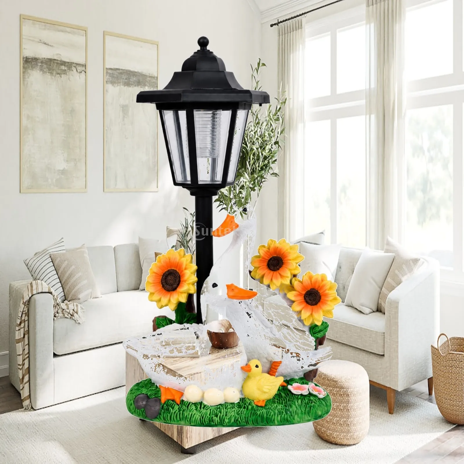 Duck Statue with Solar Lantern Warm Glow Solar Duck Sculpture with Daisy Accents Compact Weather-Resistant for Patio, Lawn