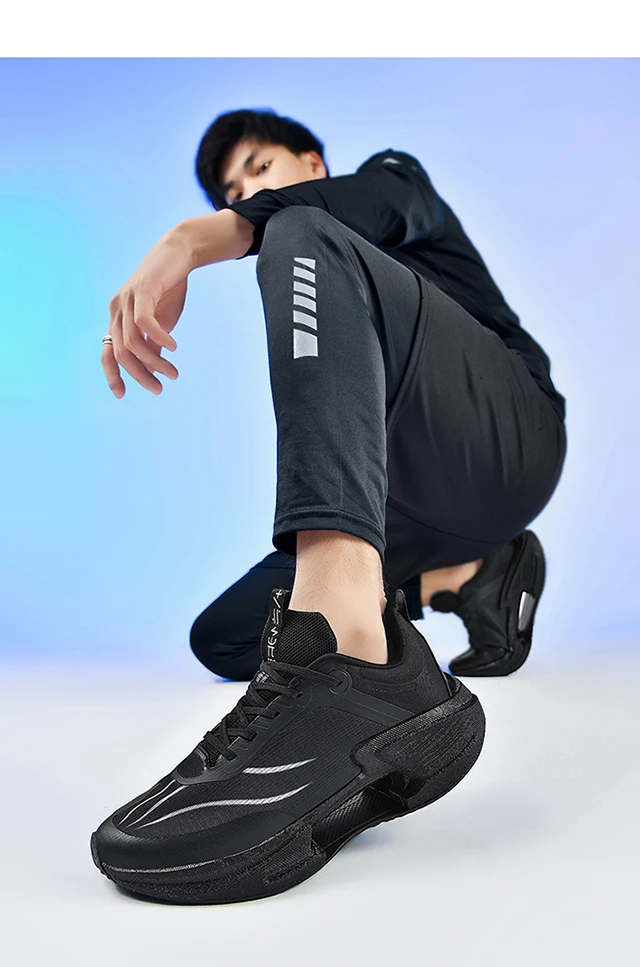 New 2025 summer hot sale wear-resistant breathable professional unisex lightweight running comfortable sports shoes Very good