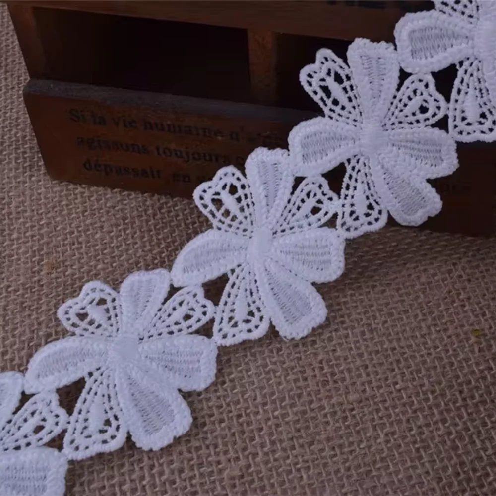 

72yards GOOD QUALITY white color soft Milk Silk flower Lace Fabric Wedding Trim Size :6.2cm