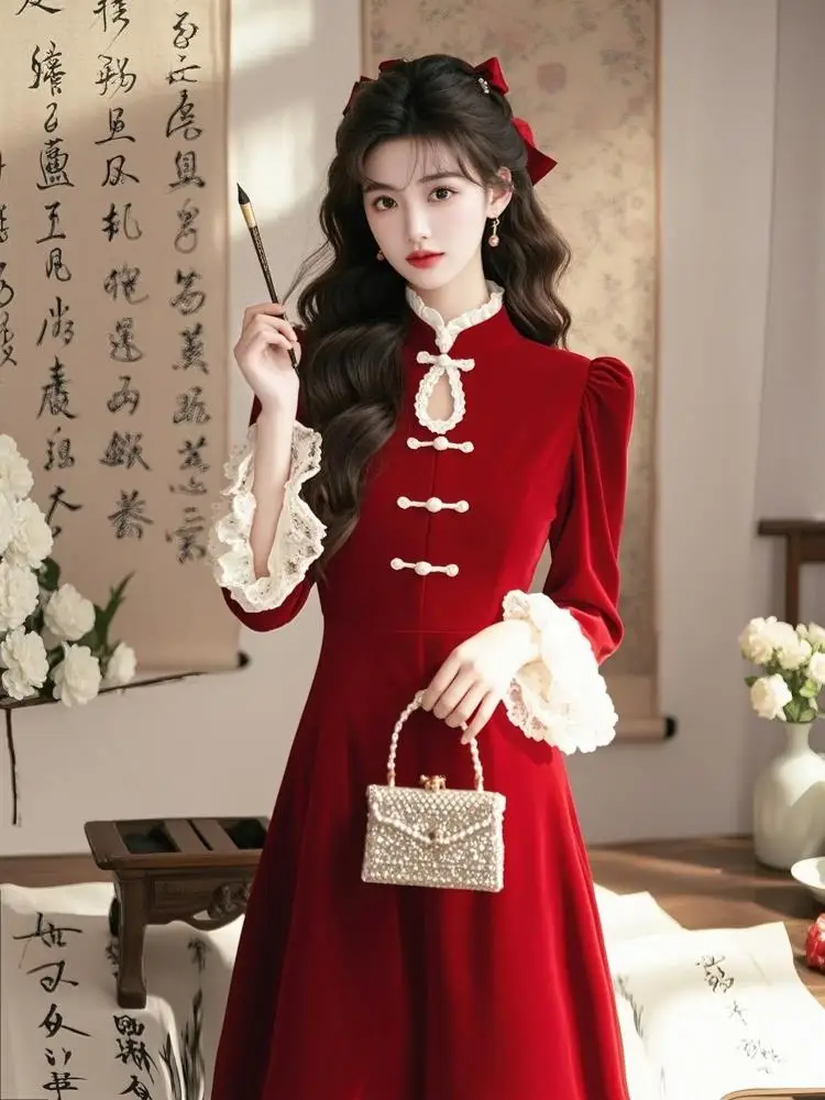 

Elegant Red Velvet Long Dress Women's Inner Wear High Waist New Chinese Style Winter Fashion High End Goddess Elegant Dress